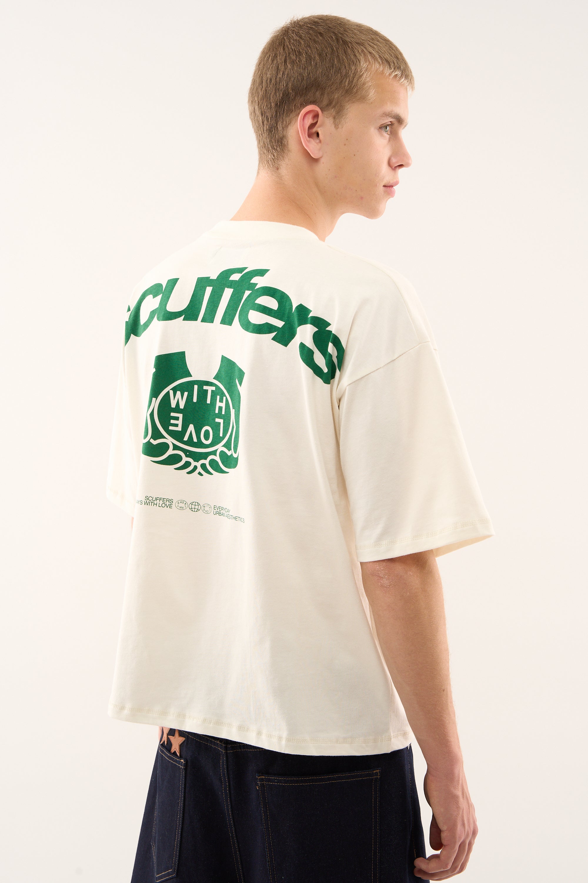 Familia Ecru T-Shirt