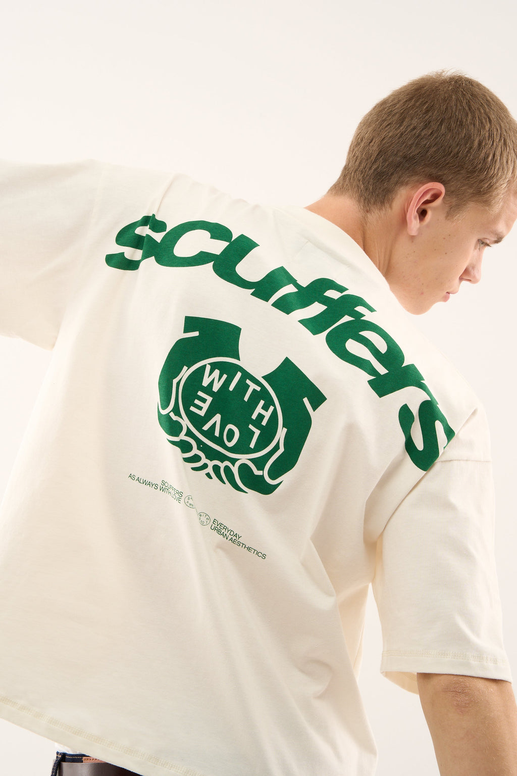 Familia Ecru T-Shirt