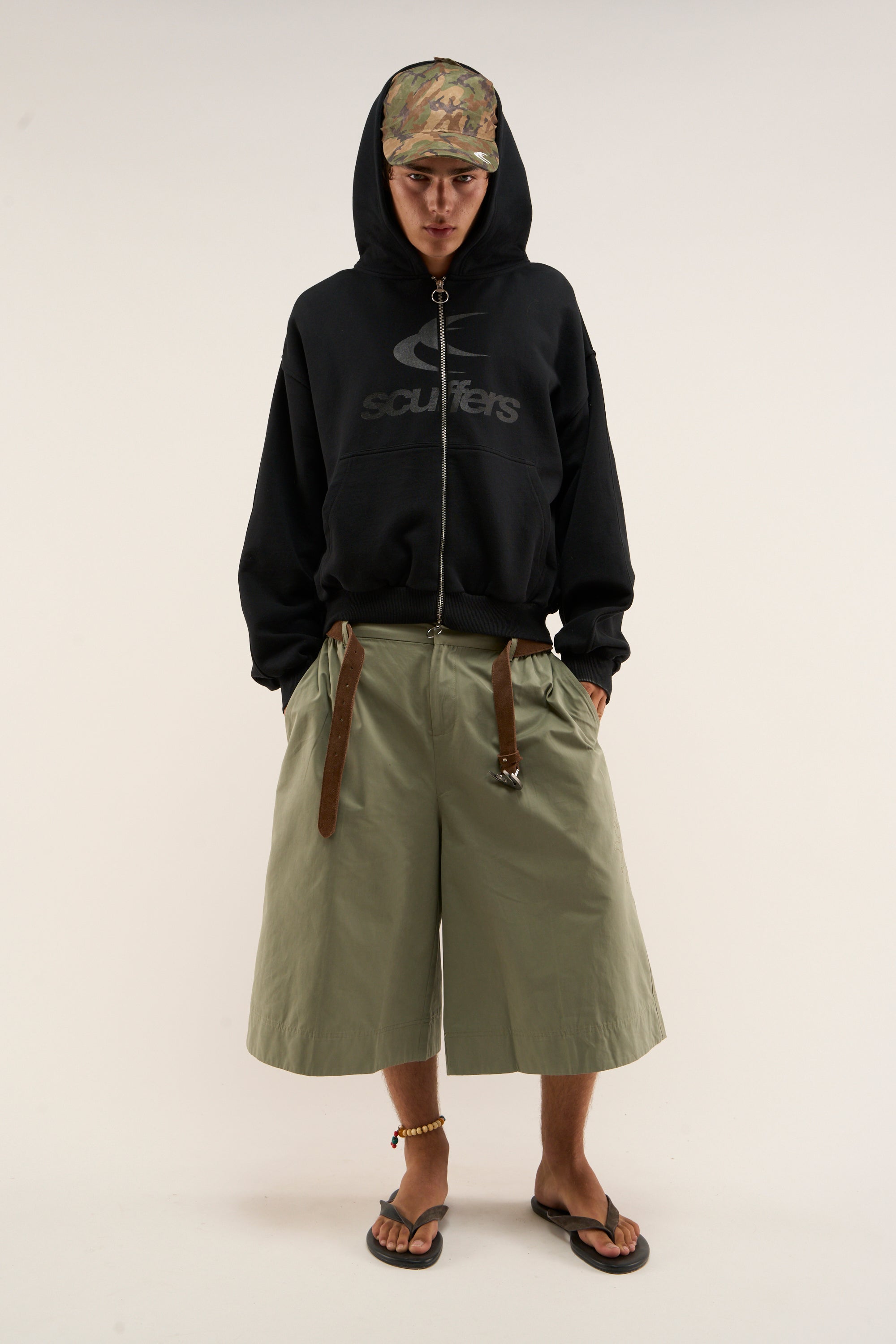 Poleron Logo Black Zipped Hoodie